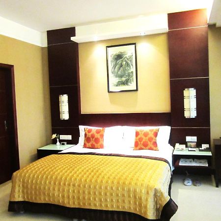 Howard Johnson Wyndham Leonora Plzaz Shanghai Bagian luar foto