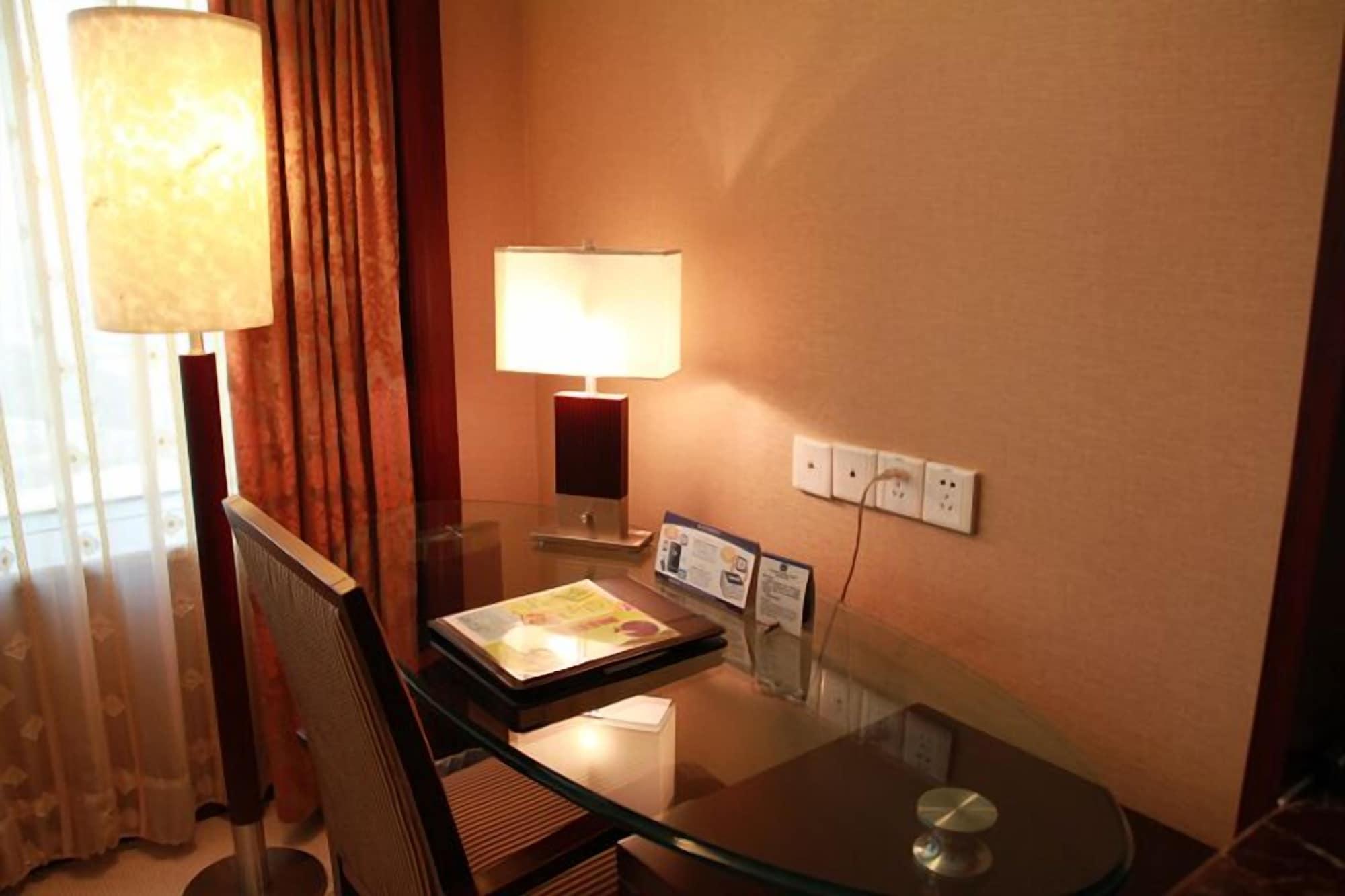 Howard Johnson Wyndham Leonora Plzaz Shanghai Bagian luar foto