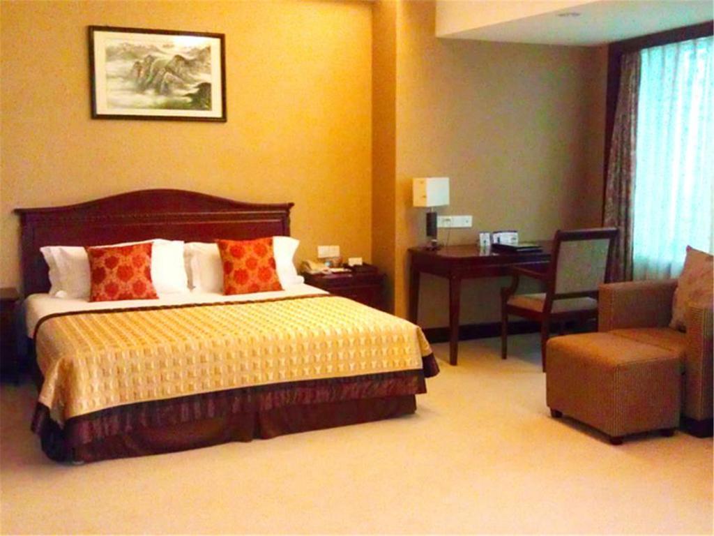 Howard Johnson Wyndham Leonora Plzaz Shanghai Bagian luar foto