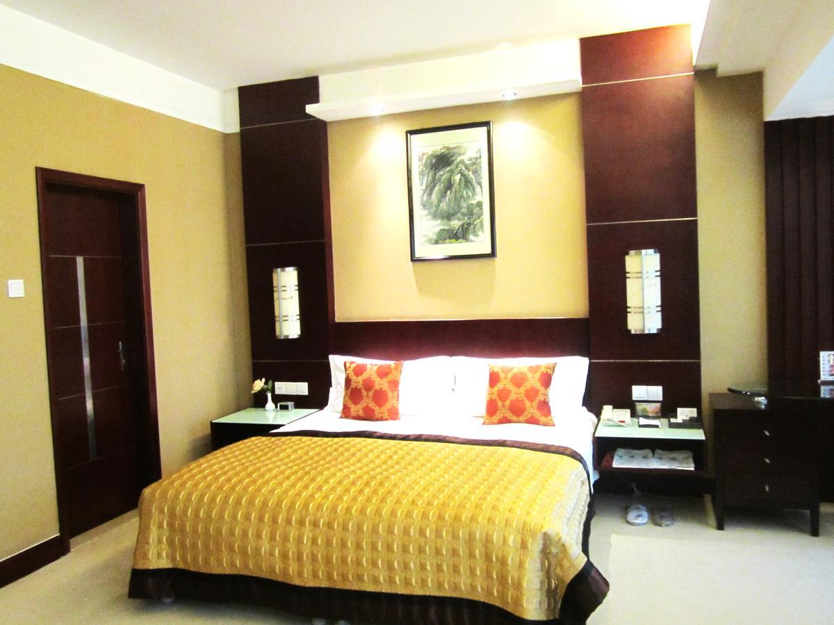 Howard Johnson Wyndham Leonora Plzaz Shanghai Bagian luar foto